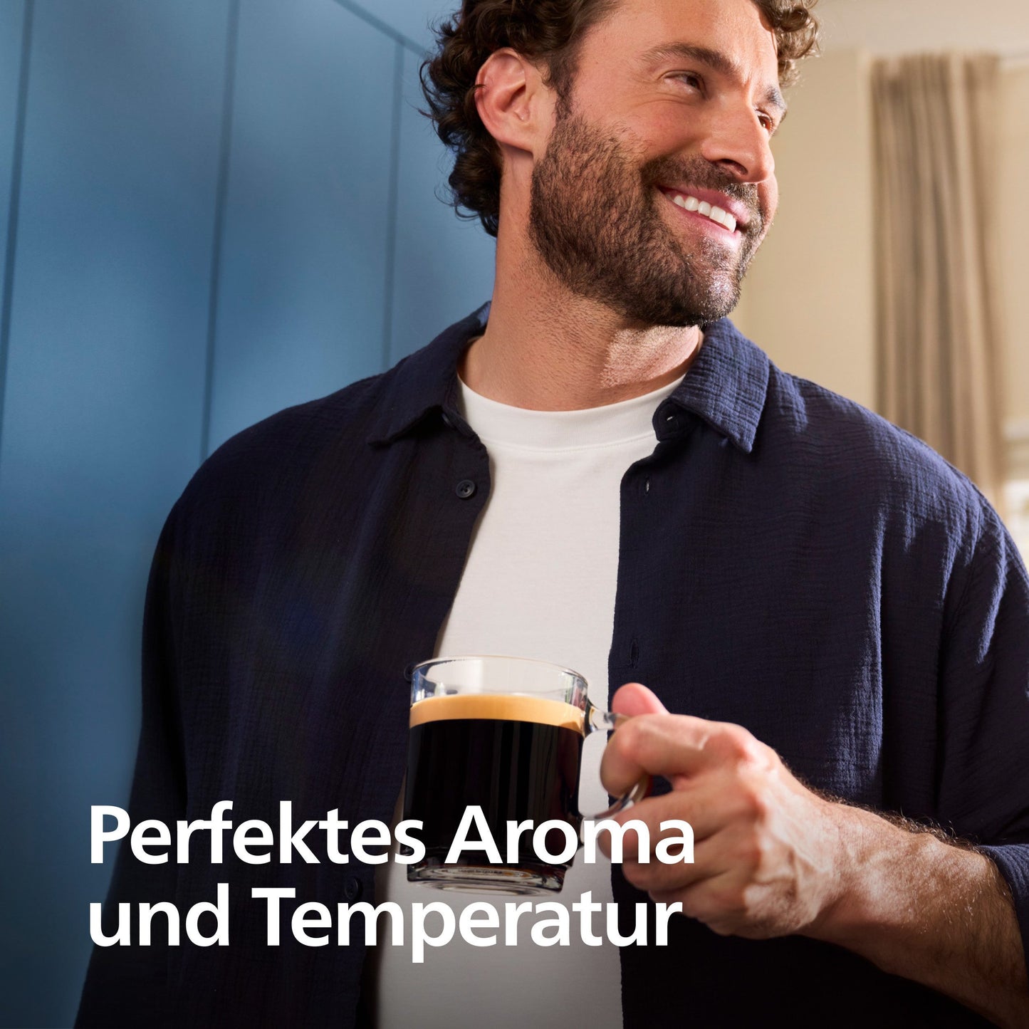 Series 5400 EP5447/90 Kaffeevollautomat Automatische Kaffeemaschine 12 Kaffeespezialitäten, mit Milchaufschäumer, LatteGo Milchsystem, Touchdisplay- 15 bar - Schwarz